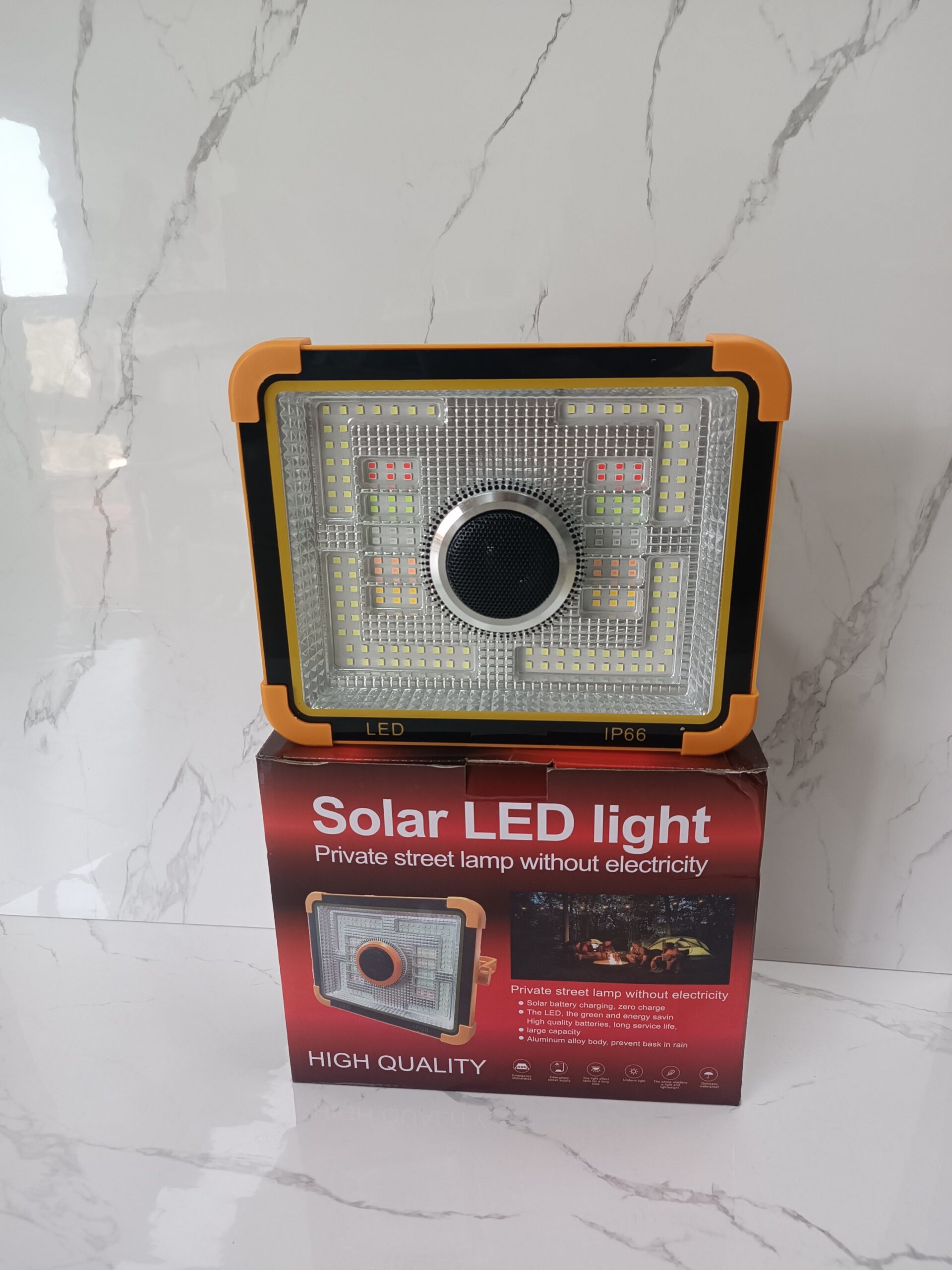 LÁMPARA SOLAR LED CON PARLANTE - Imagen 2