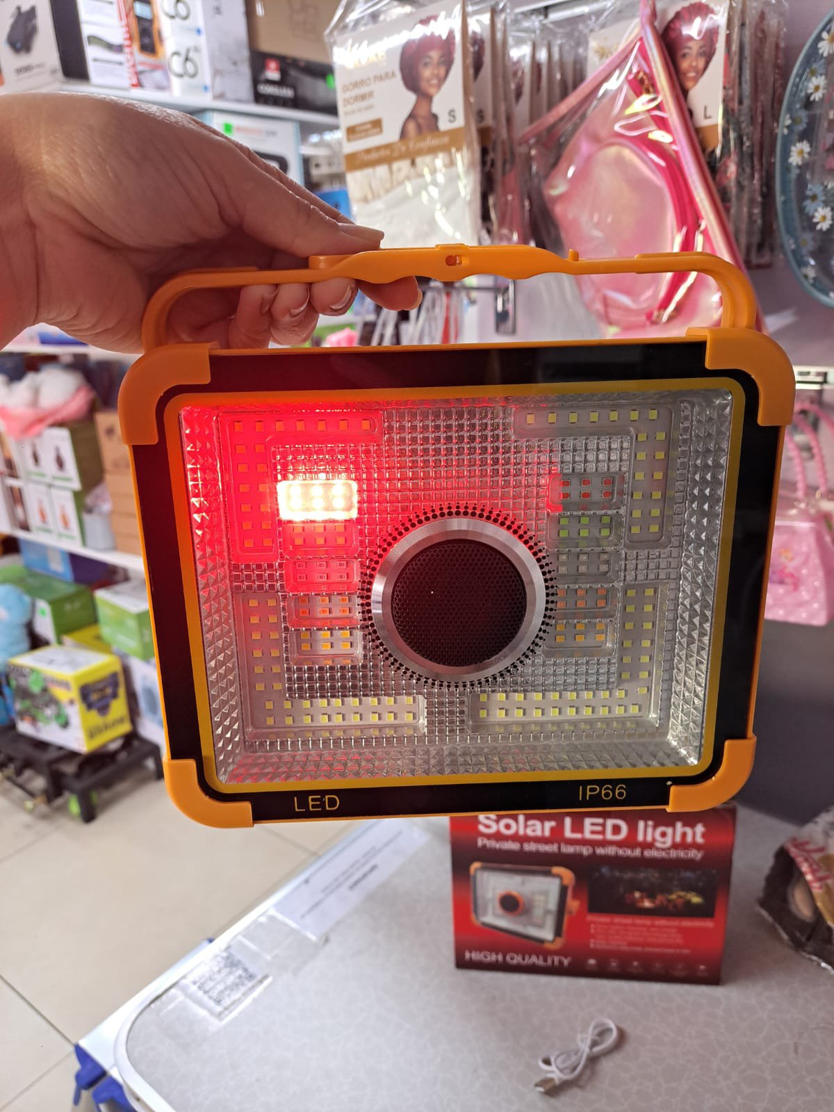 LÁMPARA SOLAR LED CON PARLANTE - Imagen 3