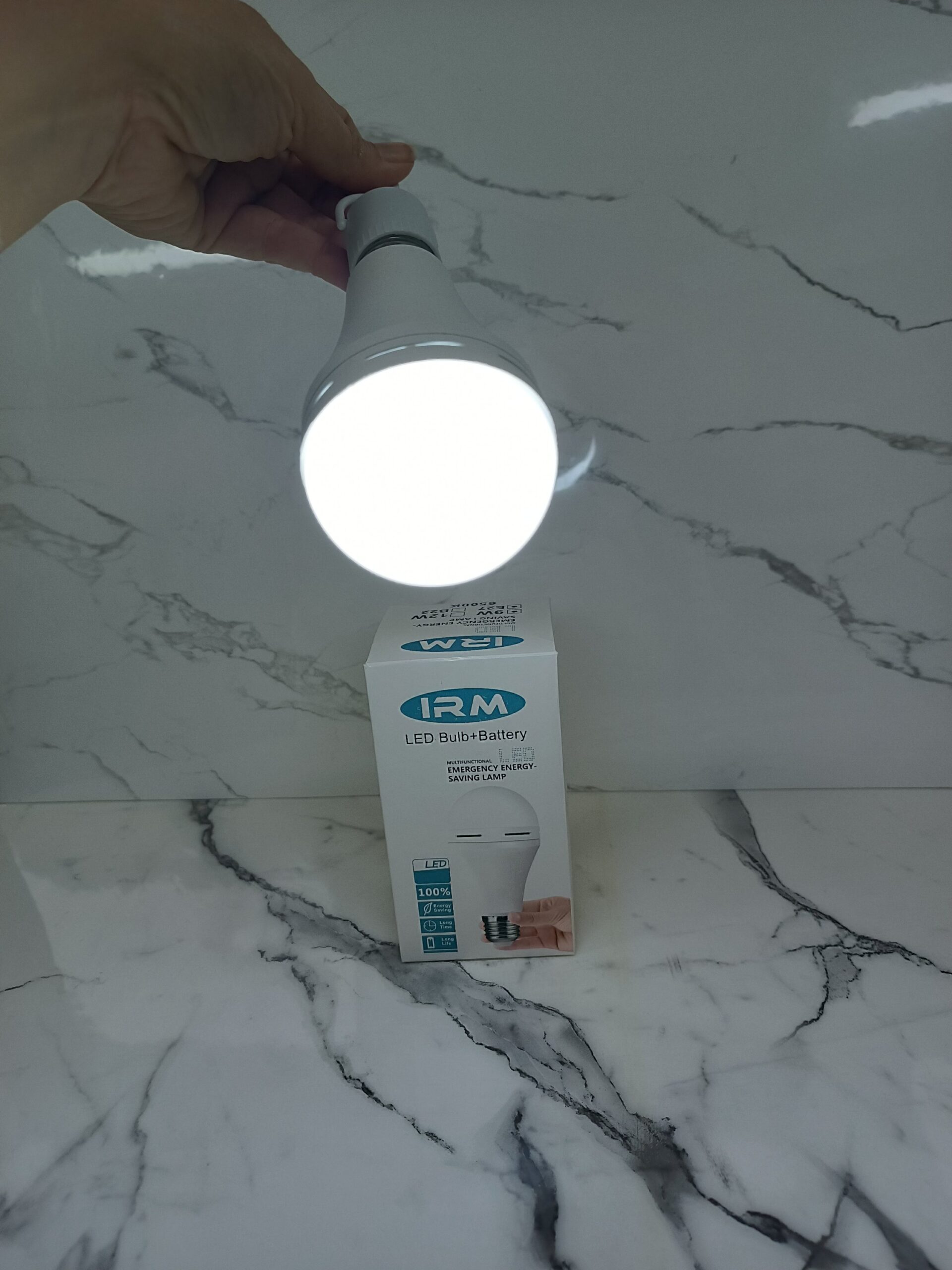 BOMBILLA LED DE EMERGENCIA 9W - Imagen 3