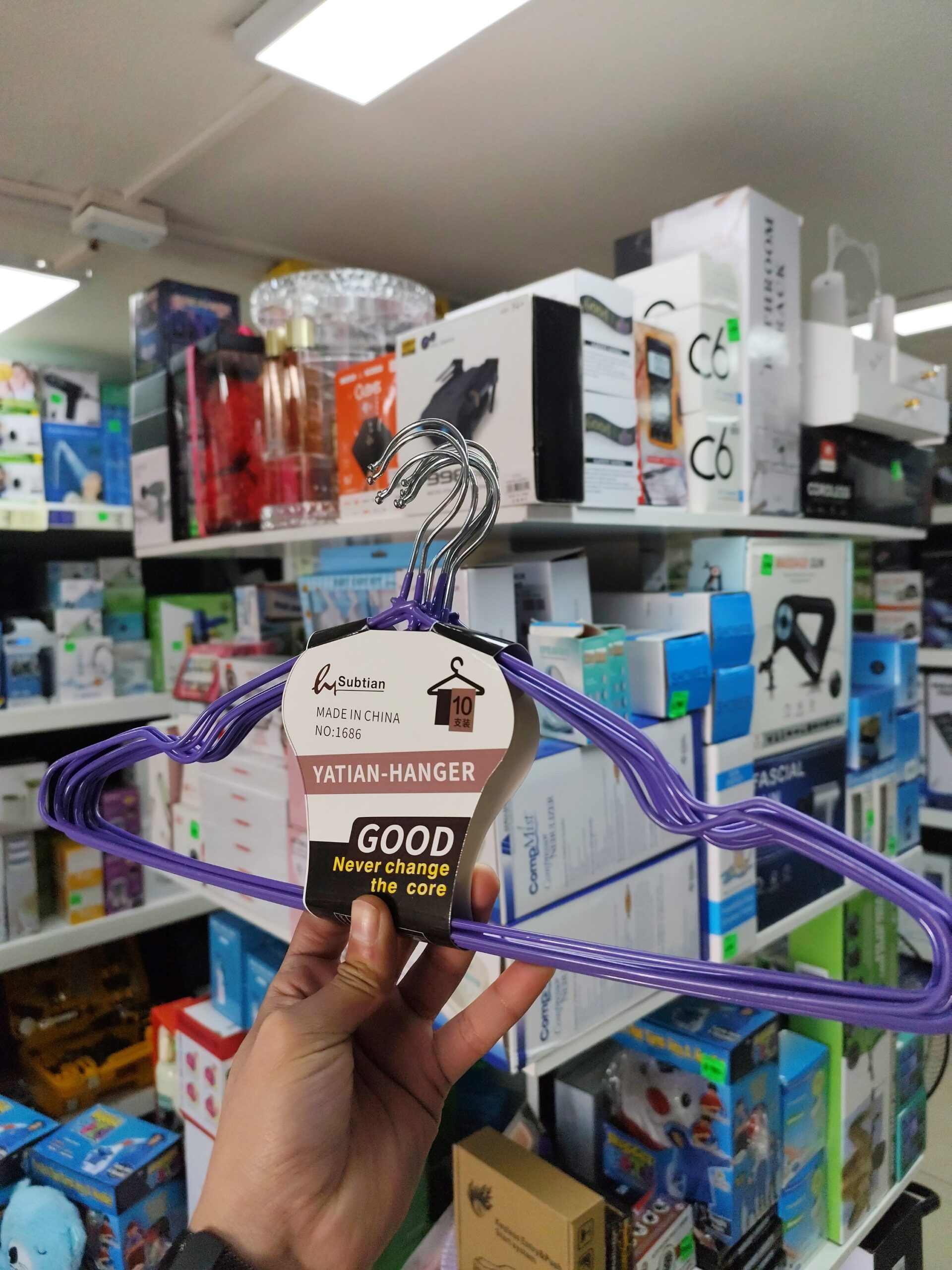 COLGADORES PARA ROPA PACK 10 UND - Imagen 2